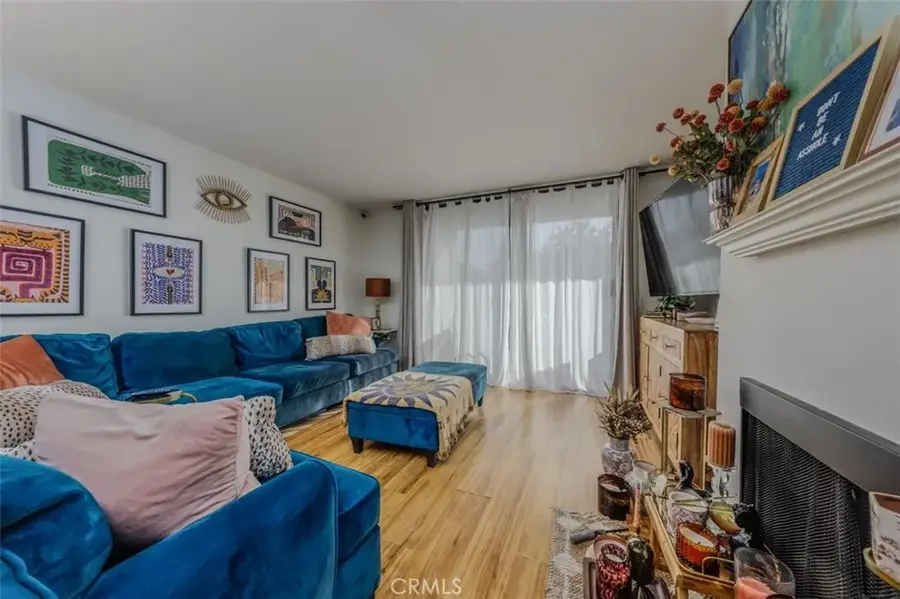 1237 E 6th Street #110, Long Beach, CA 90802 - Image #3