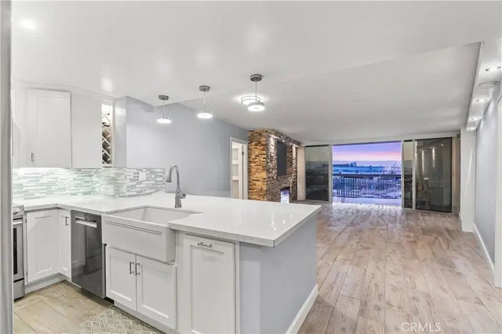 700 E Ocean Boulevard #1208, Long Beach, CA 90802 - Image #1