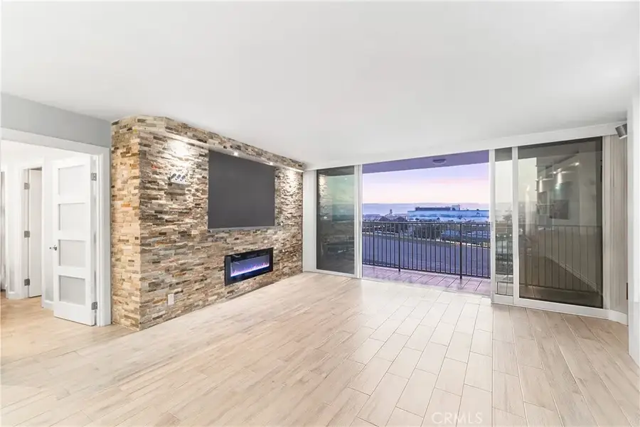 700 E Ocean Boulevard #1208, Long Beach, CA 90802 - Image #2