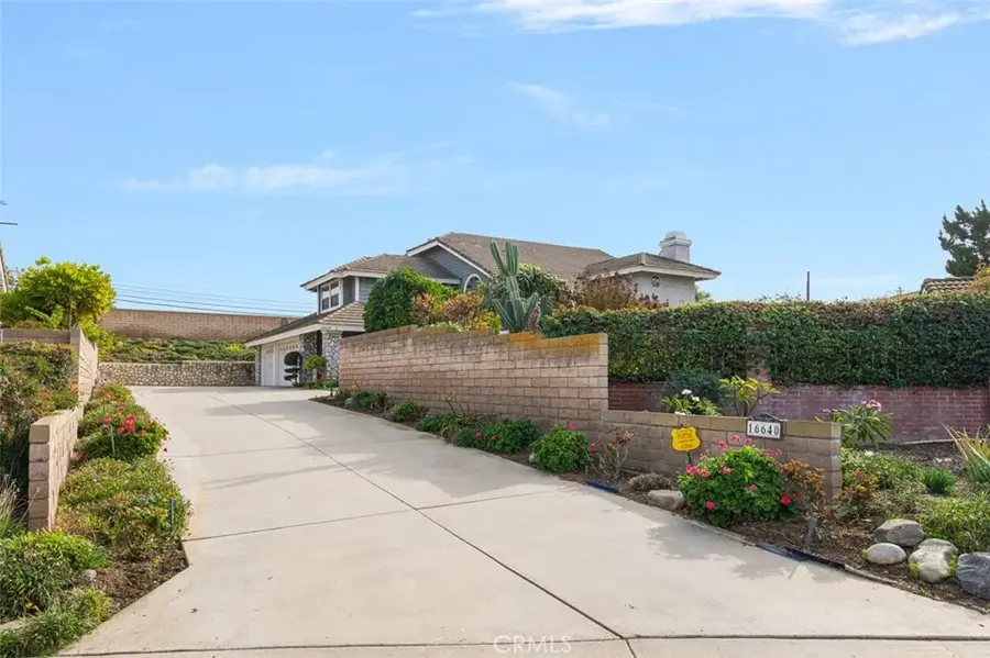 16640 Cresta Bella Circle, Yorba Linda, CA 92886 - Image #3