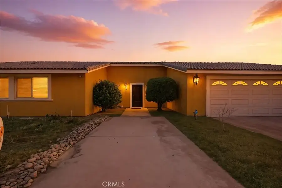 10080 Deep Creek, Apple Valley, CA 92308 - Image #3