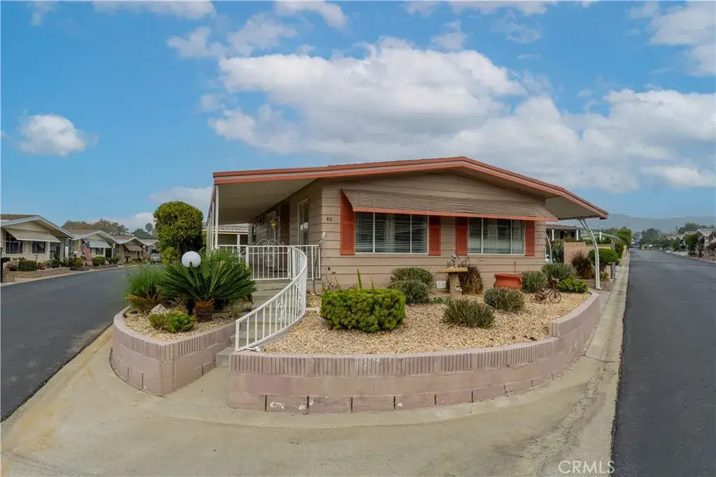 11730 Whittier #40, Whittier, CA 90601 - Image #1