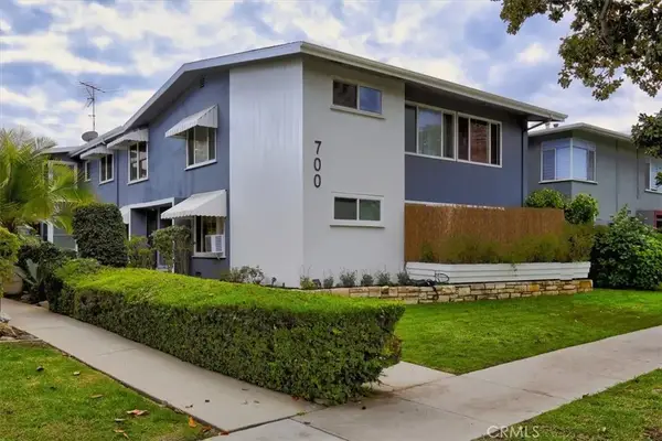 700 E Carson Street East #4, Long Beach, CA 90807