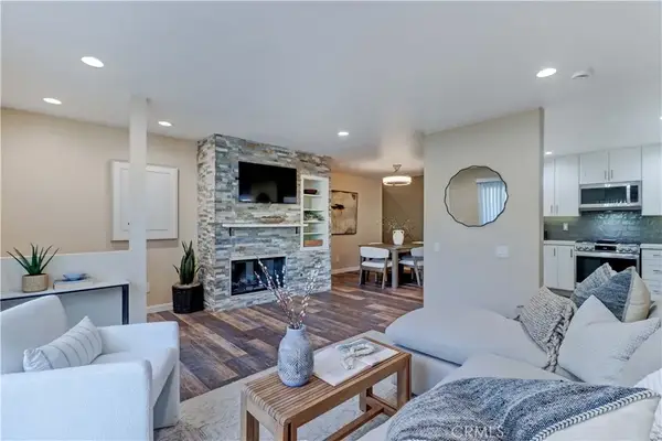 3605 E Anaheim Street #102, Long Beach, CA 90804