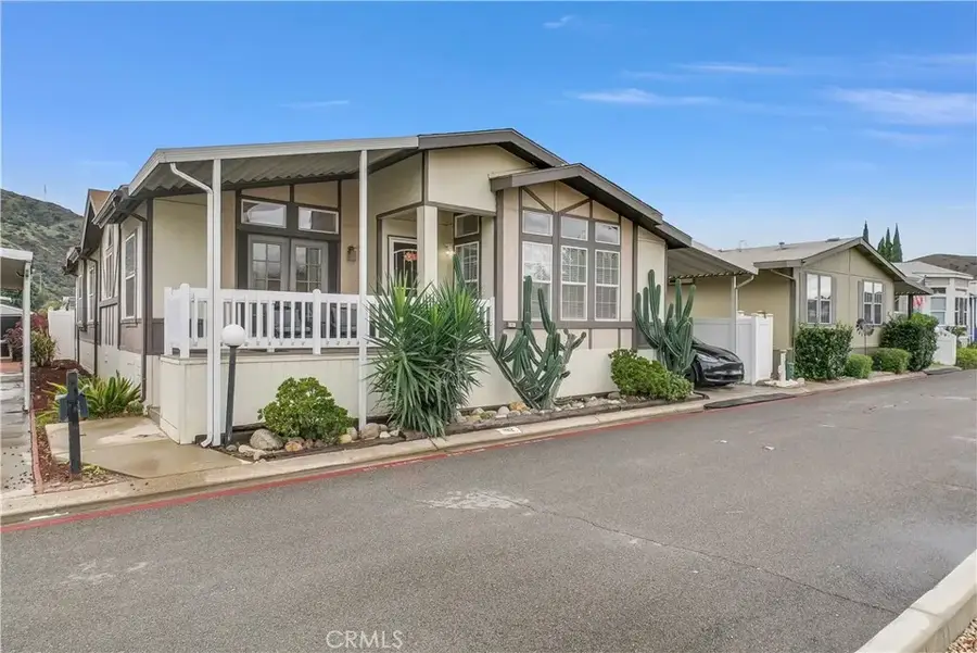 4901 Green River #102, Corona, CA 92878 - Image #2