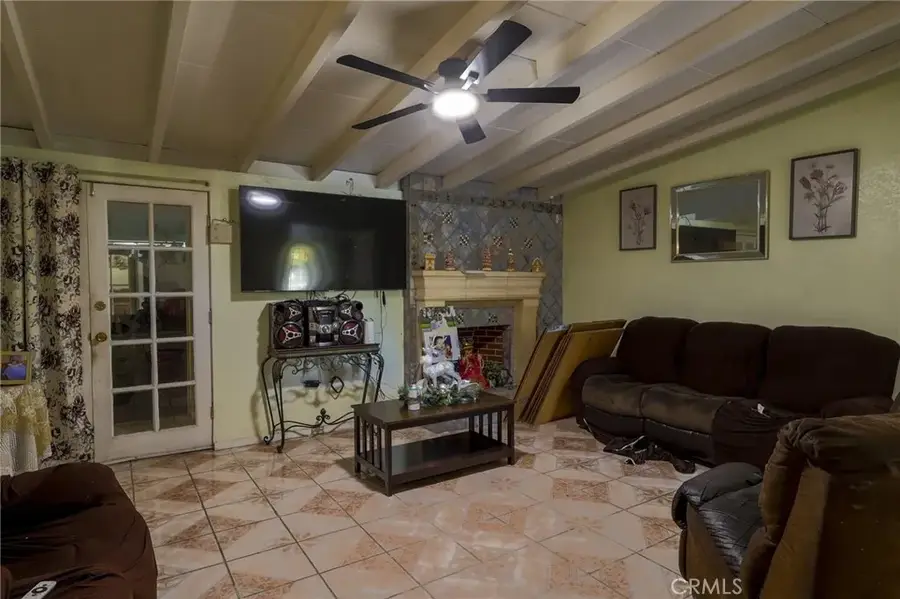 2310 S Olive, Santa Ana, CA 92707 - Image #2