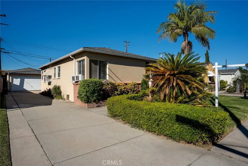 11437 Norlain Avenue, Downey, CA 90241 - Image #1