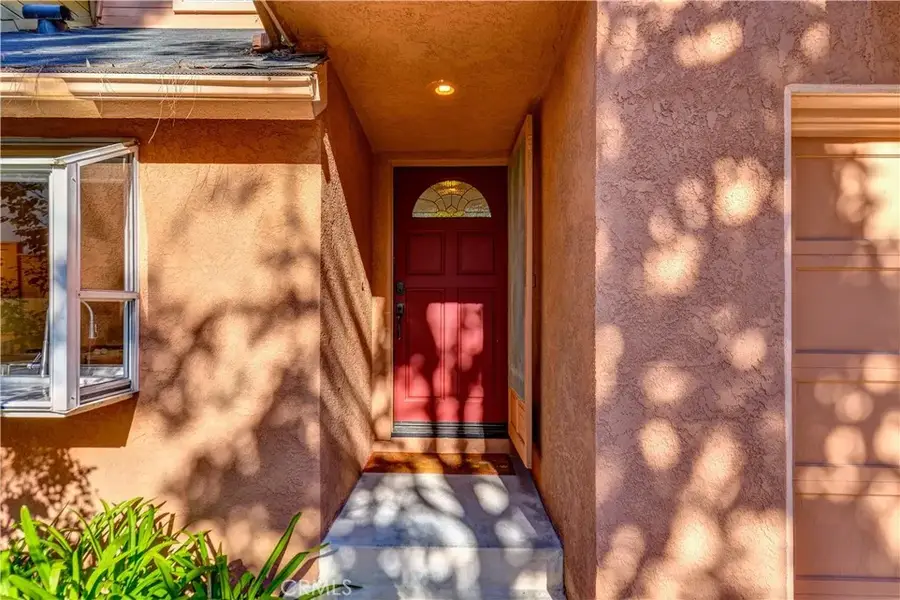 2206 Canyon Drive, Costa Mesa, CA 92627 - Image #3