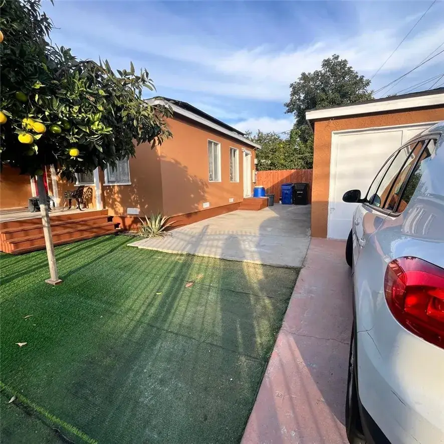 2102 E Lucien, Compton, CA 90222 - Image #2