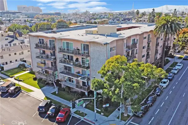 545 Chestnut Avenue #406, Long Beach, CA 90802