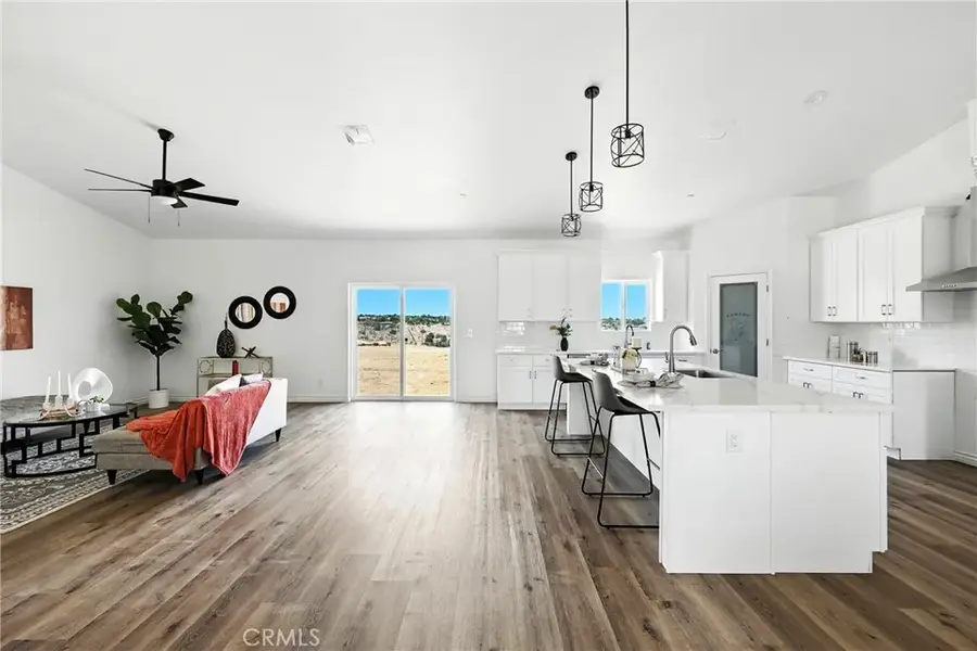 16920 Danbury Ave, Hesperia, CA 92345 - Image #3