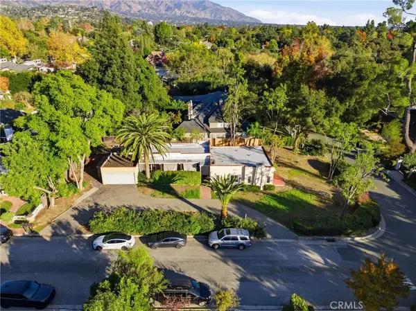 929 Descanso Drive, La Canada Flintridge, CA 91011