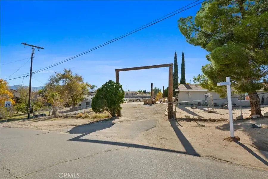 18583 Vine Street, Hesperia, CA 92345 - Image #3