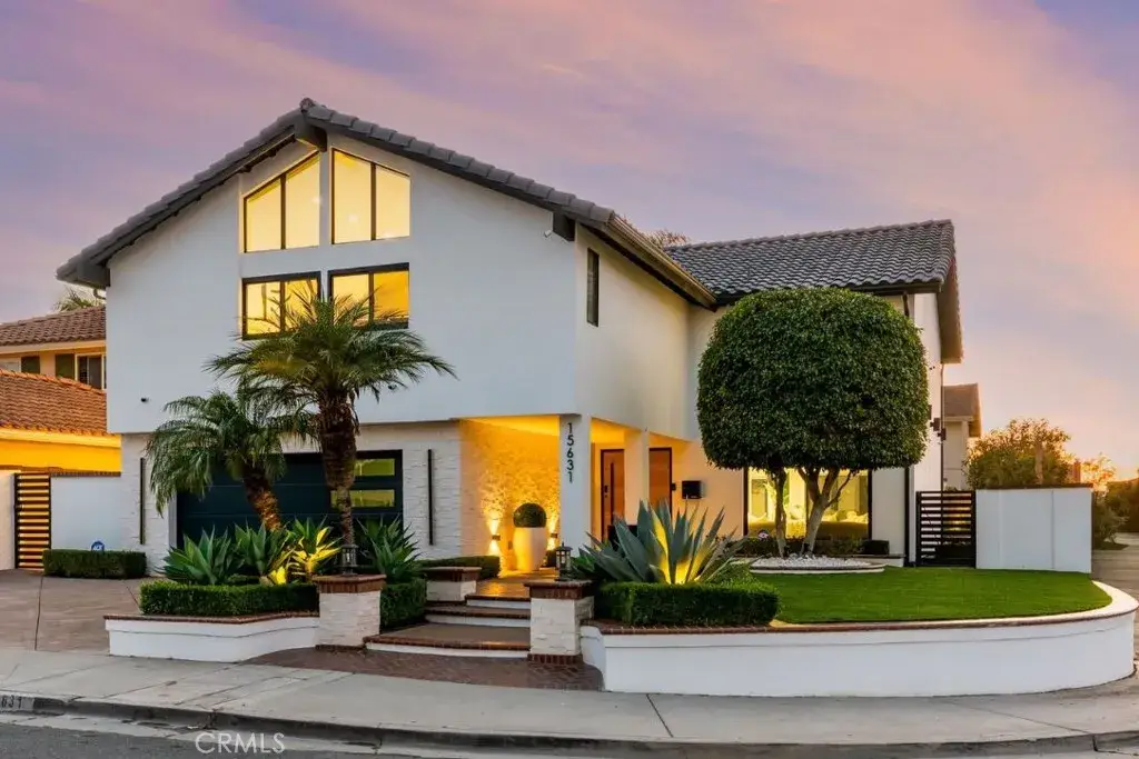 15631 Sunburst Lane, Huntington Beach, CA 92647 - Image #1