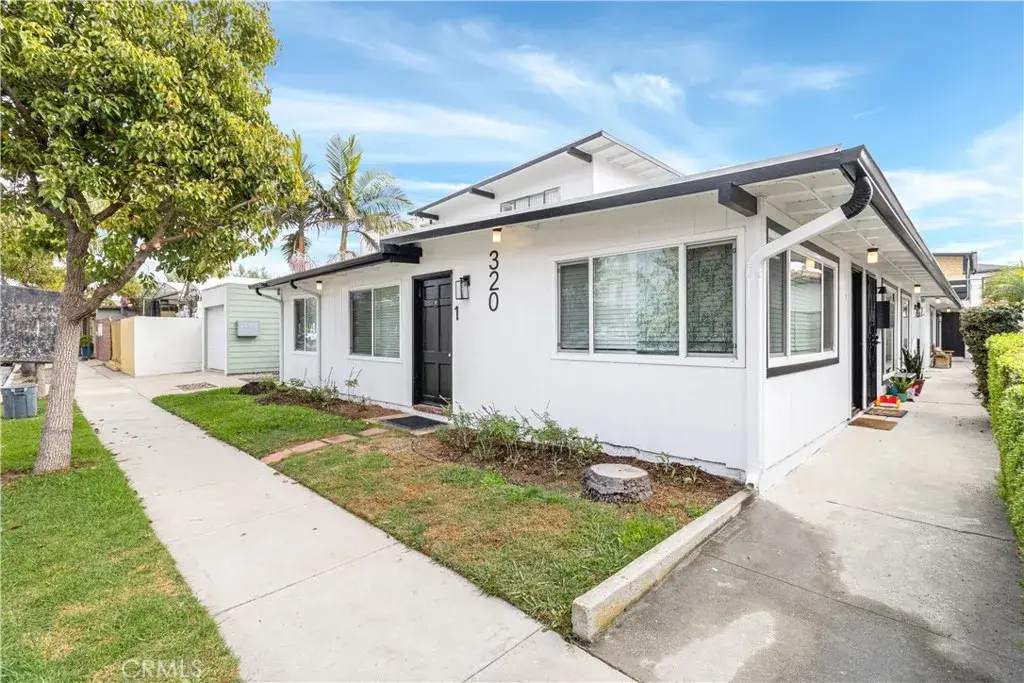 320 7th Street, Seal Beach, CA 90740 - Image #1