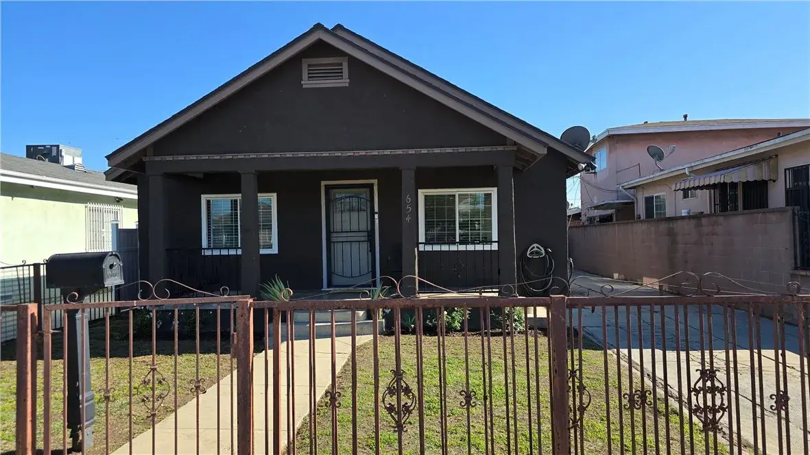 654 Oakford, Los Angeles, CA 90022 - Image #1