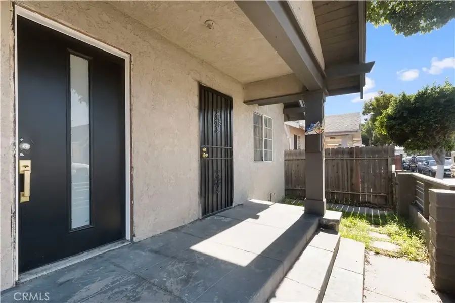 1082 Lewis, Long Beach, CA 90813 - Image #3