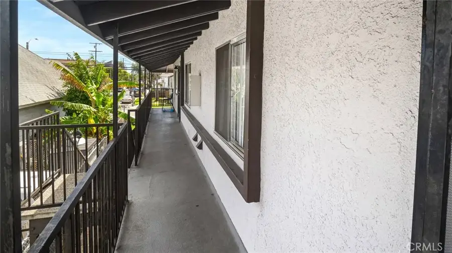 911 E 10th Street, Long Beach, CA 90813 - Image #2