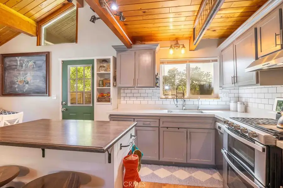 945 Tinker Bell Avenue, Big Bear City, CA 92314 - Image #3