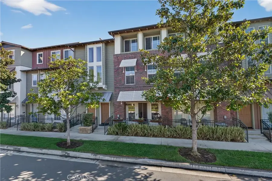 374 Aviator, Tustin, CA 92782 - Image #2