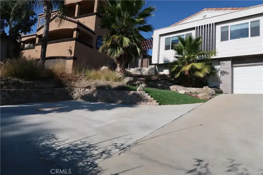21734 Appaloosa Court, Canyon Lake, CA 92587 - Image #2