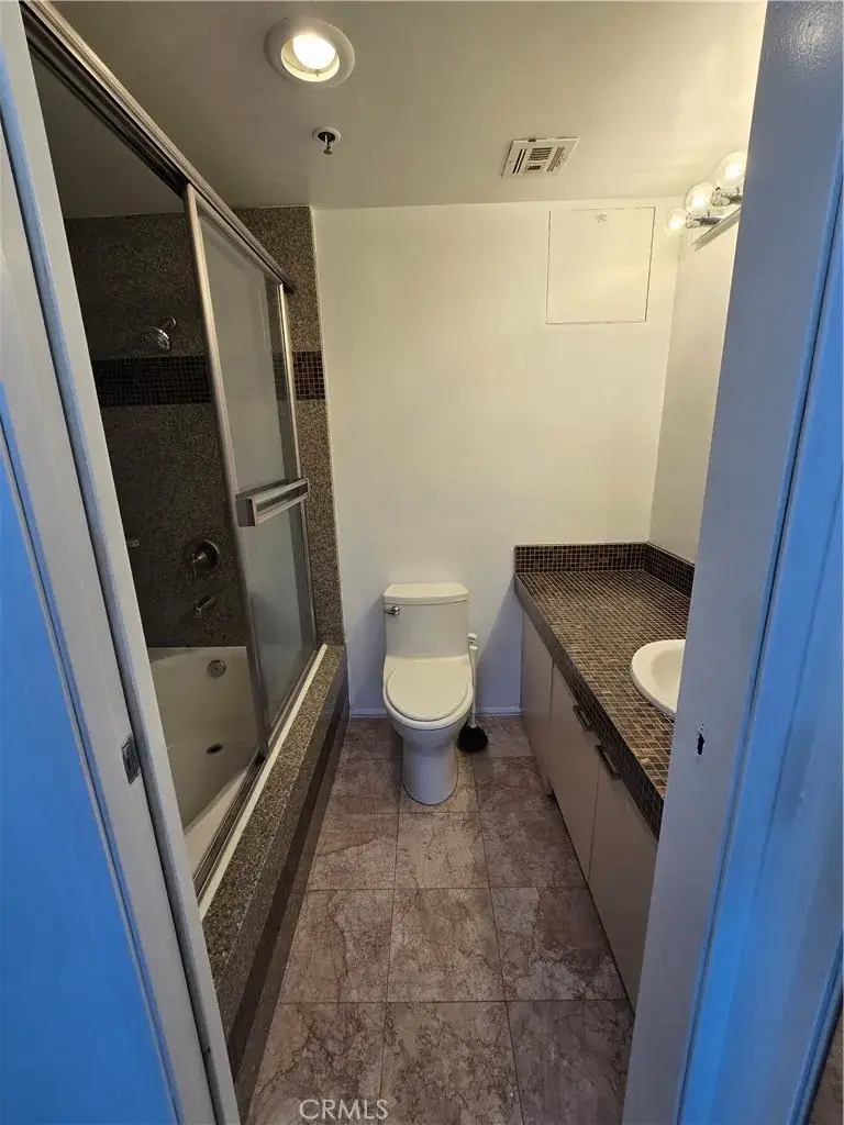 525 E Seaside #210, Long Beach, CA 90802 - Image #3