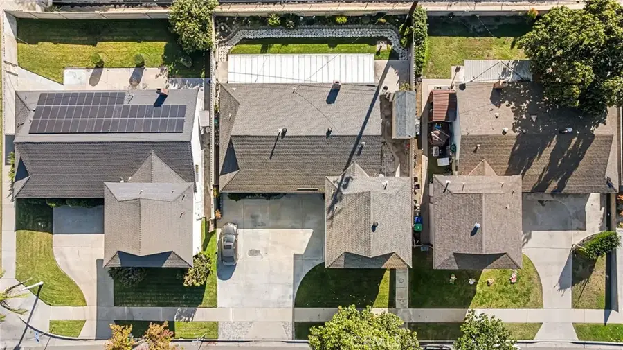 4024 E Del Valle, Orange, CA 92869 - Image #2