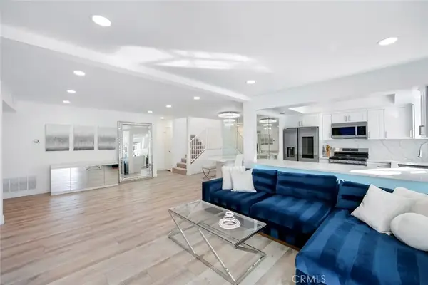 918 Hyde Court, Costa Mesa, CA 92626