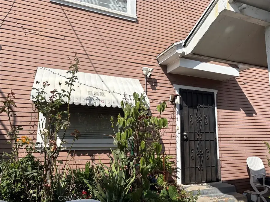 419 Rose Avenue, Long Beach, CA 90802 - Image #2