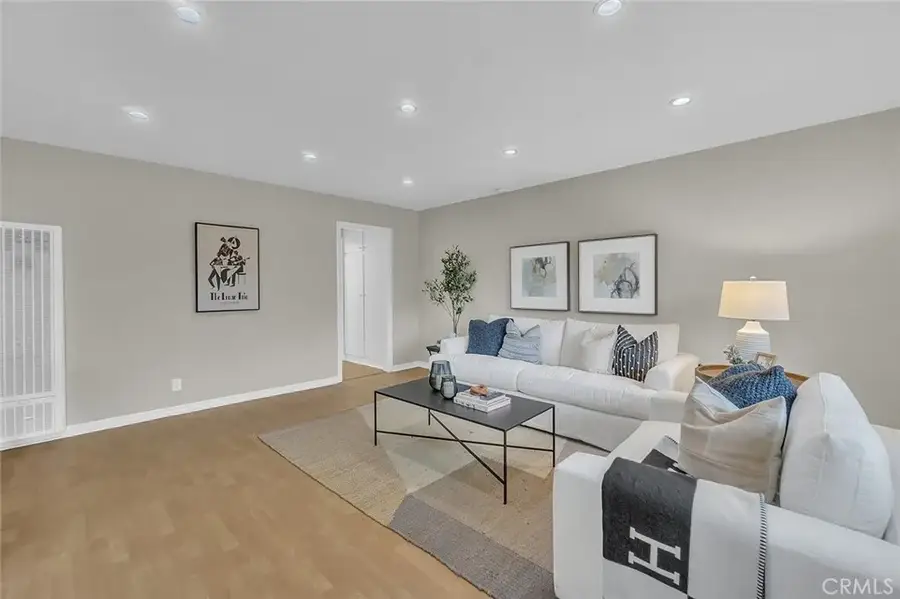 3907 La Crescenta Avenue #208, La Crescenta, CA 91214 - Image #3