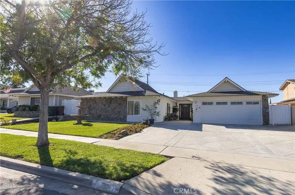 135 N Laurie Ann Lane, Anaheim Hills, CA 92807 - Image #1
