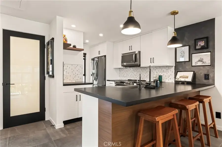 5118 Marina Pacifica Dr S, Long Beach, CA 90803 - Image #3