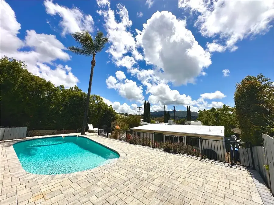 7335 Kyle, Tujunga, CA 91042 - #2