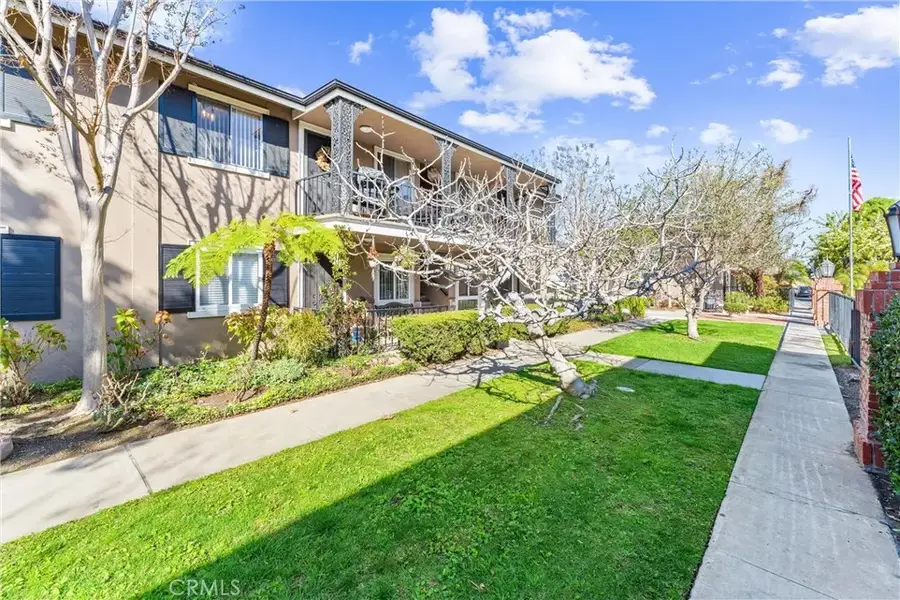 660 S Glassell Street #14, Orange, CA 92866 - Image #2