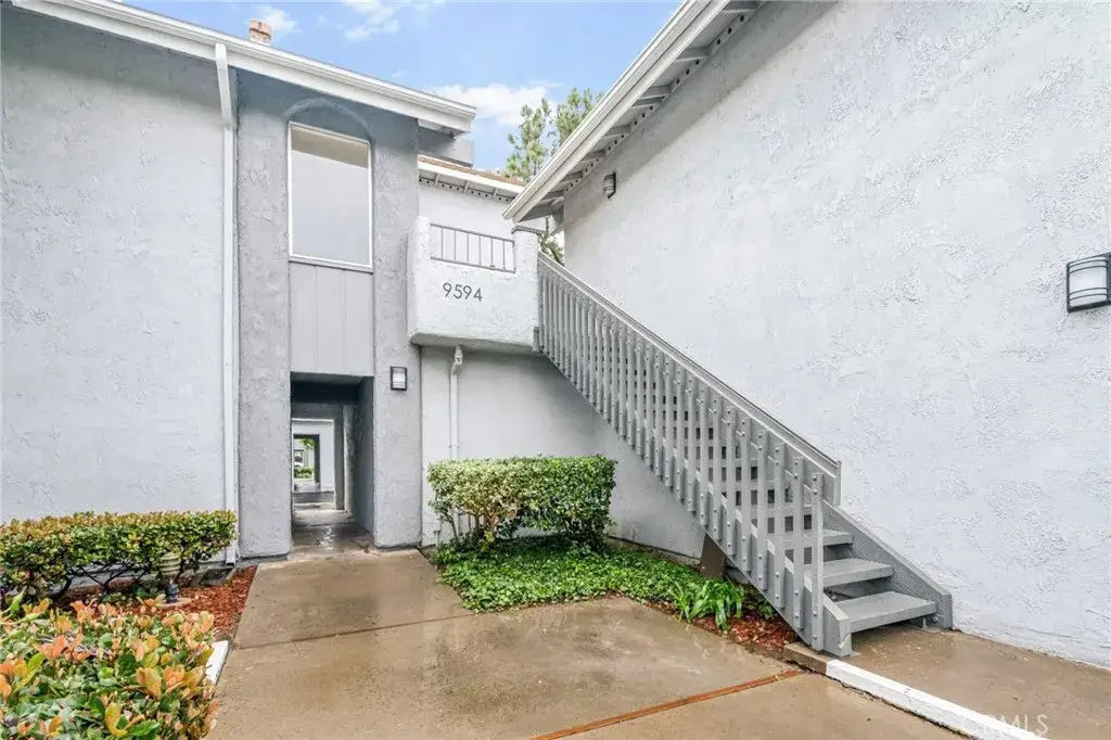 9594 Pettswood #4, Huntington Beach, CA 92646 - Image #1