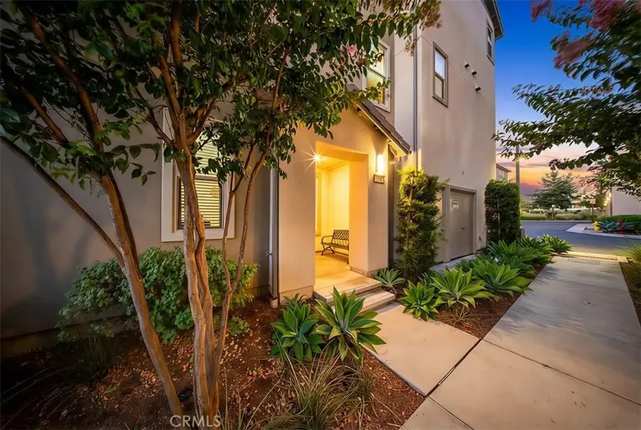 204 Keeper, Irvine, CA 92618 - Image #2