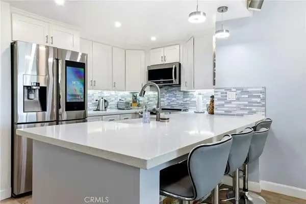 700 E Ocean #1208, Long Beach, CA 90802