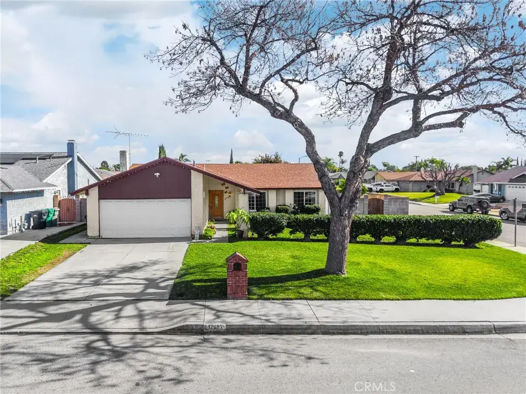 12585 Yorba, Chino, CA 91710 - Image #1