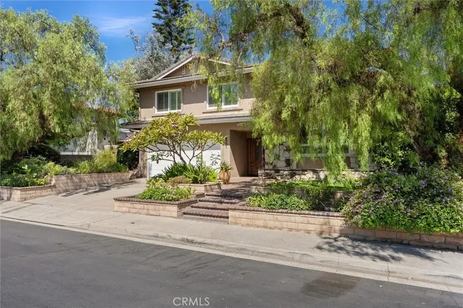 6301 E Bixby Hill, Long Beach, CA 90815 - Image #2