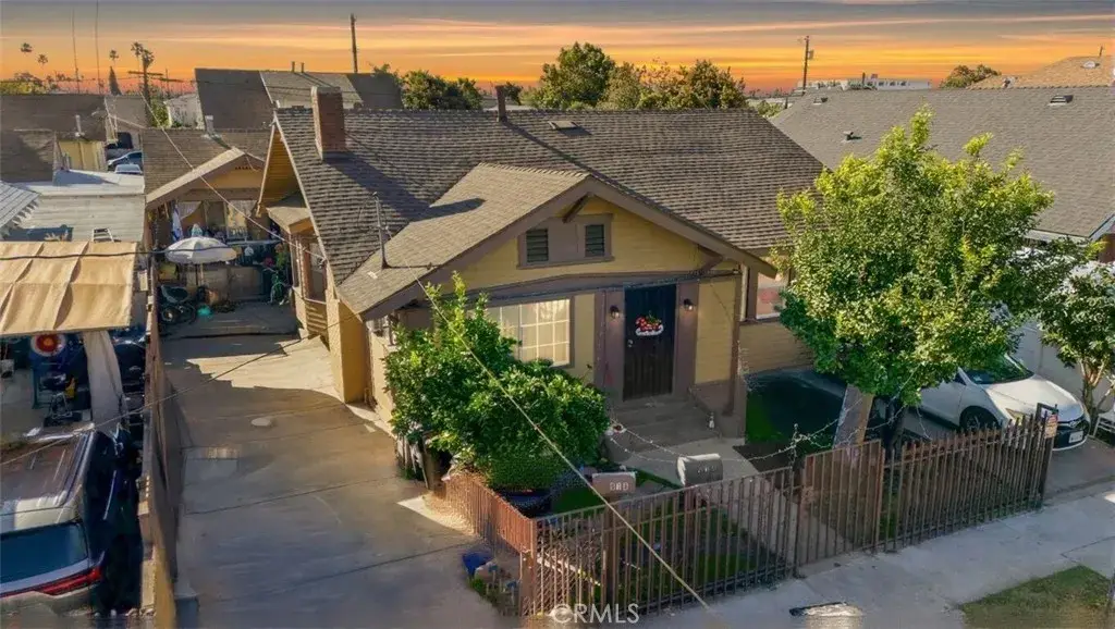 608 W 52nd, Los Angeles, CA 90037 - Image #1