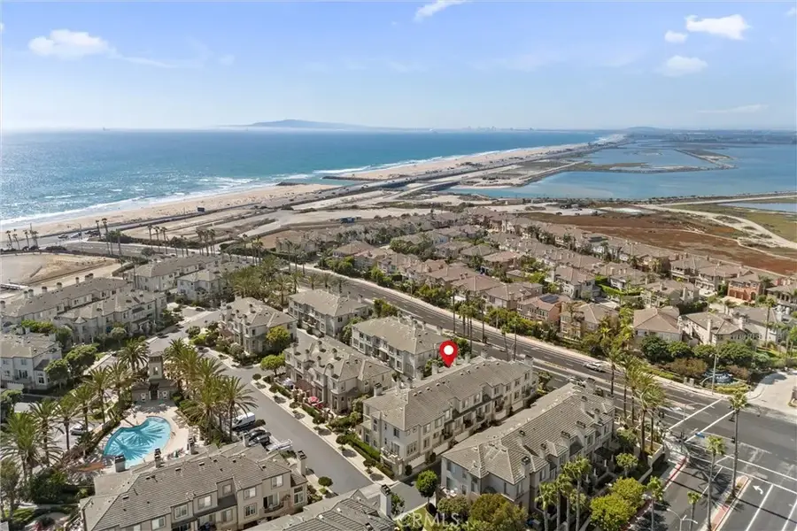 19271 Surfwave Drive, Huntington Beach, CA 92648 - Image #3