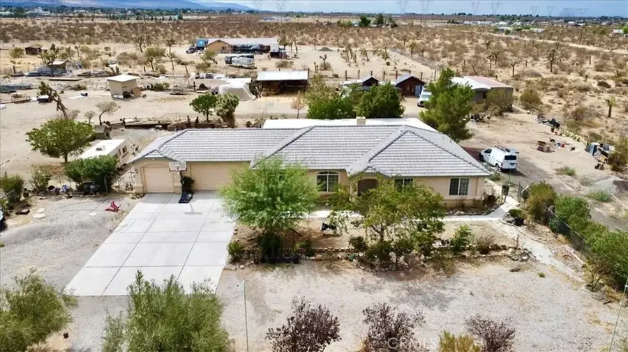 12008 Sierra Vista, Phelan, CA 92371 - Image #2