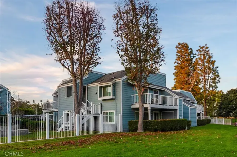 6004 Bixby Village Drive #22, Long Beach, CA 90803 - #3