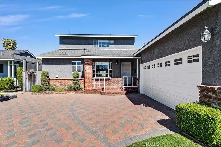 6337 Droxford St, Lakewood, CA 90713 - #3