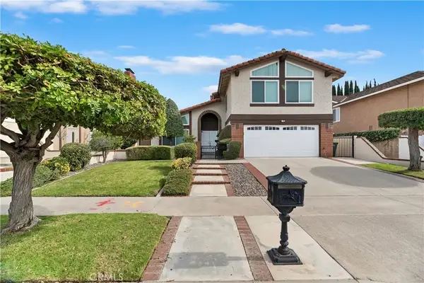 25075 Owens Lake, Lake Forest, CA 92630