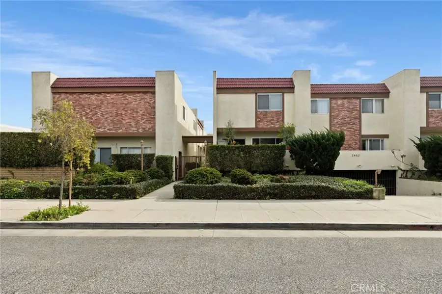 2452 Chelsea Place #M, Santa Monica, CA 90404 - Image #3
