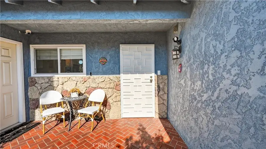 6051 Summerdale, Huntington Beach, CA 92647 - #3