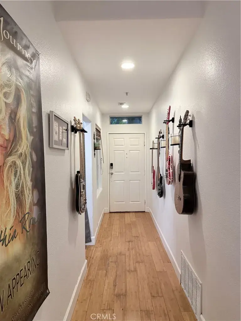 10626 Valley Spring #103, Toluca Lake, CA 91602 - Image #3