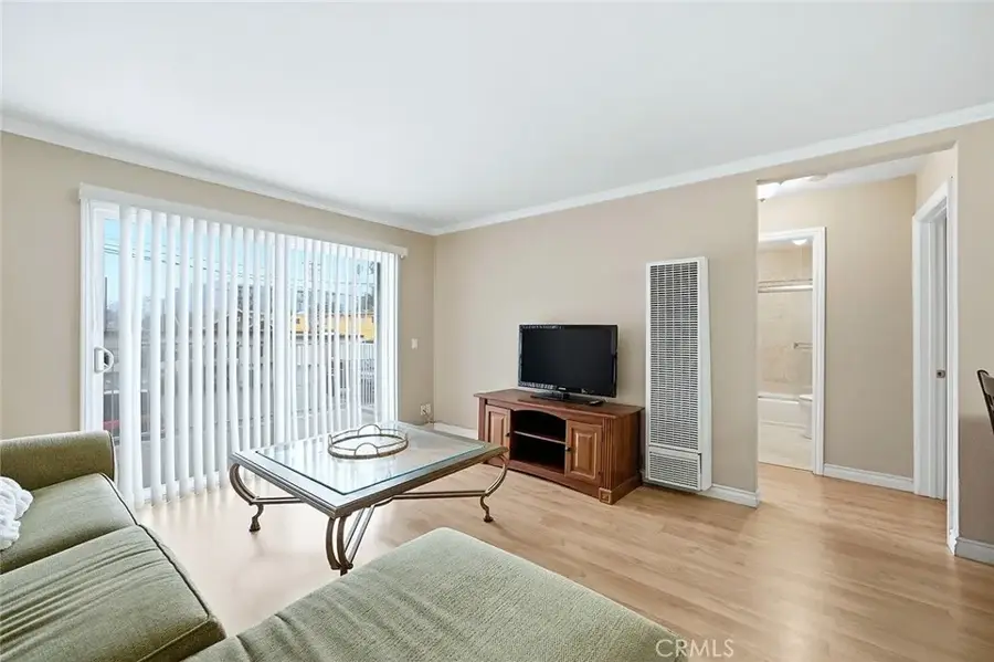 637 Atlantic #3, Long Beach, CA 90802 - Image #2