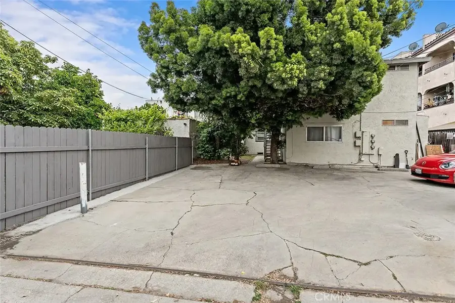905 Gardenia, Long Beach, CA 90813 - Image #2